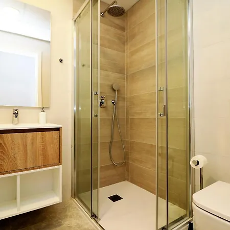 Sunset Waves 1-2 شقة